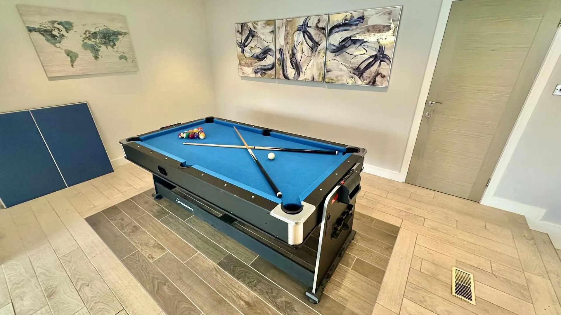 Holiday home 5 Bed House - Pool - Hot Tub - Sauna - Pool Table - Near New Forest - Sleeps 12 Ringwood